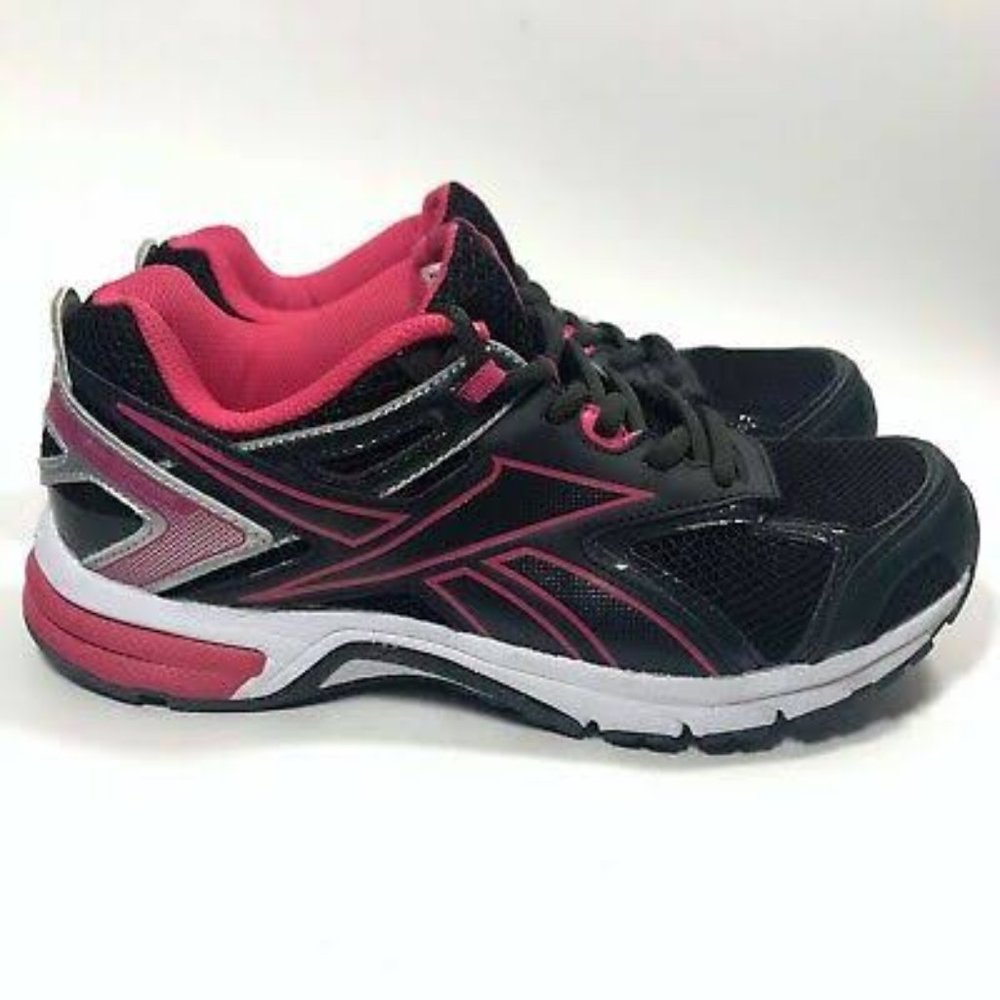 Reebok Women's Quickchase Running Shoe 9 US